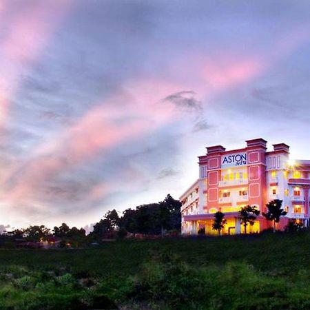 Aston Niu Manokwari Hotel & Conference Center Εξωτερικό φωτογραφία