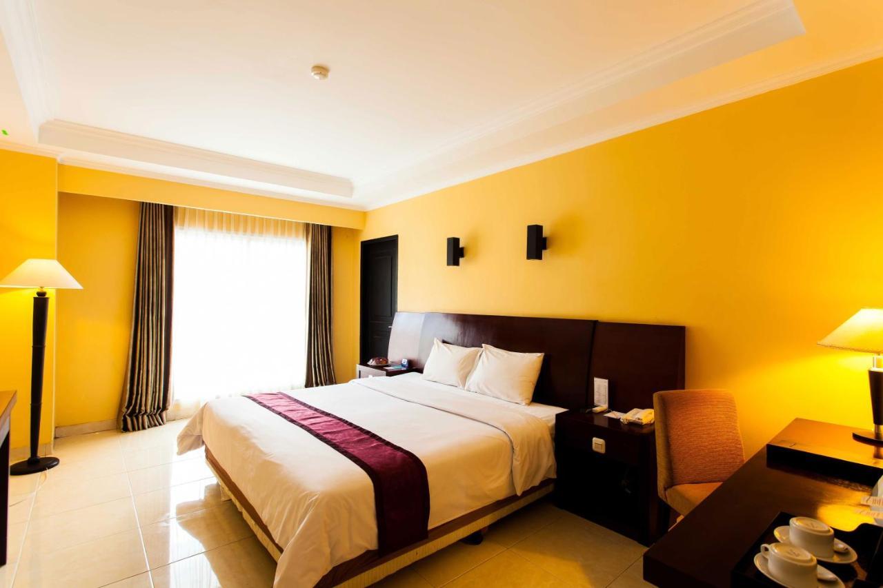 Aston Niu Manokwari Hotel & Conference Center Εξωτερικό φωτογραφία