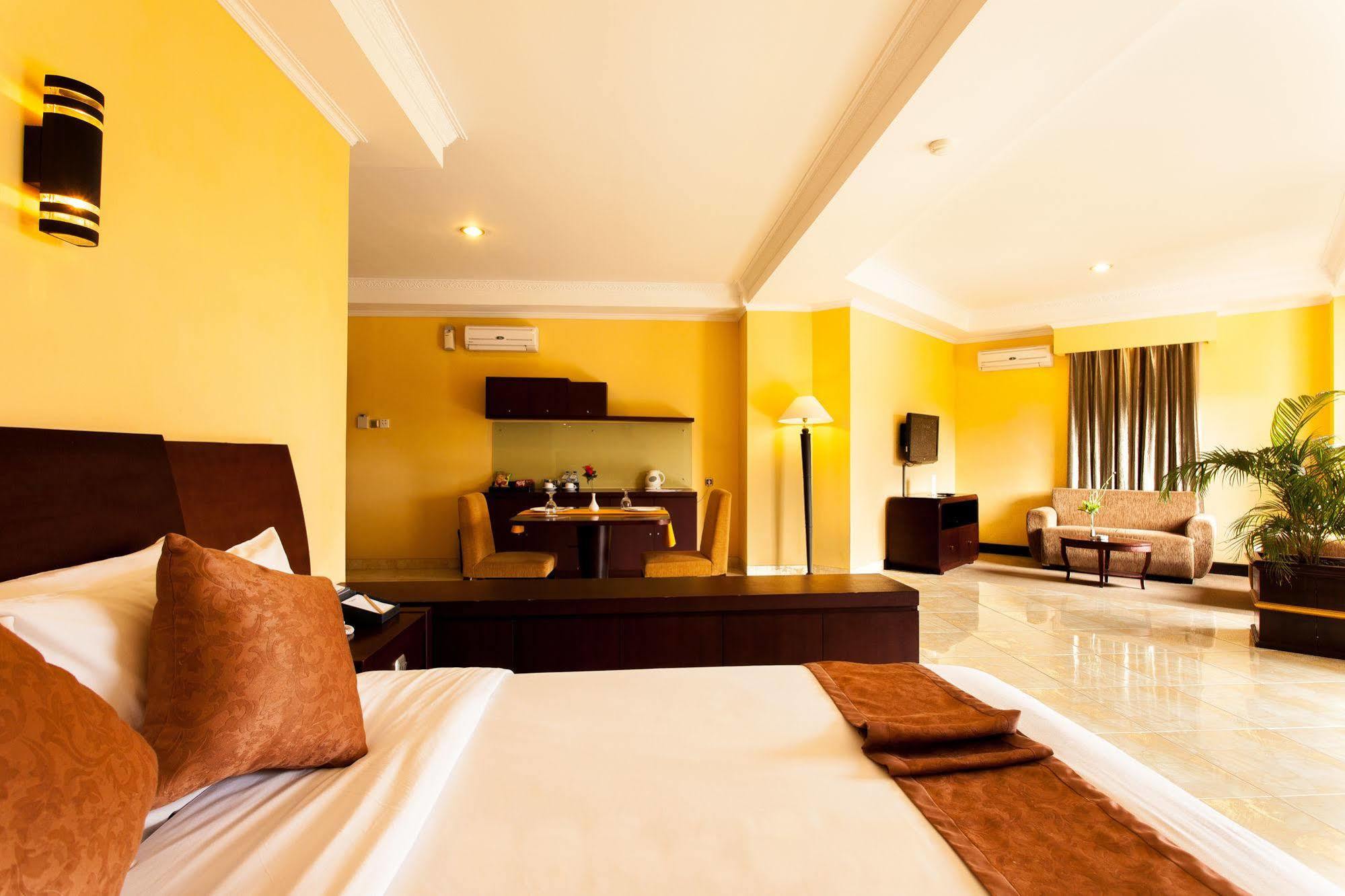 Aston Niu Manokwari Hotel & Conference Center Εξωτερικό φωτογραφία