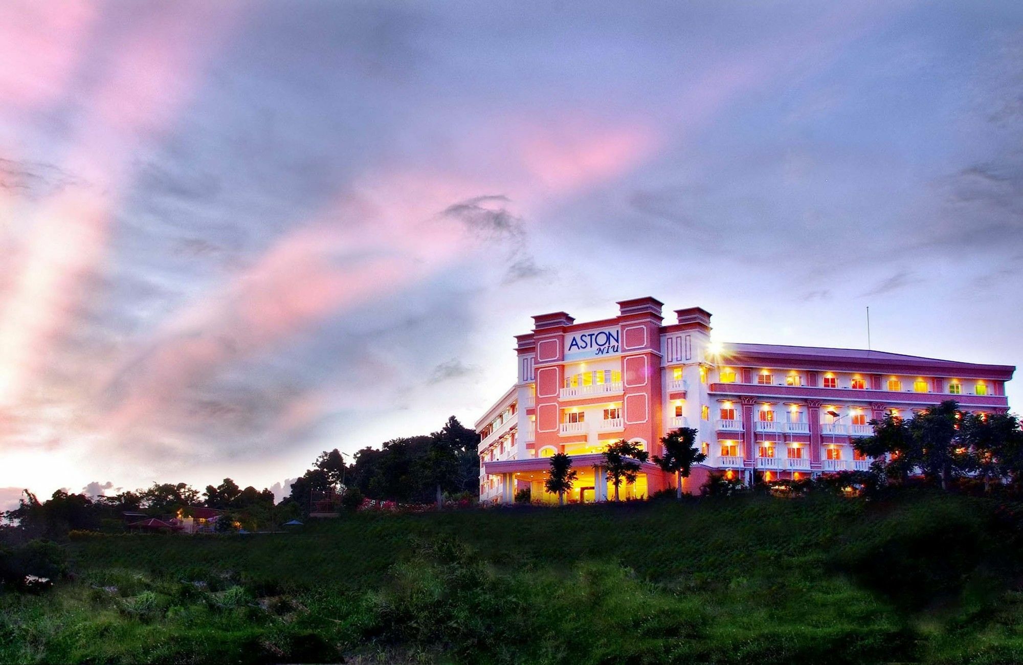 Aston Niu Manokwari Hotel & Conference Center Εξωτερικό φωτογραφία